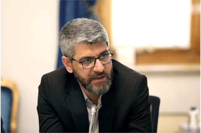 معاون وزیر ارتباطات و فناوری اطلاعات خبر داد: اتصال بیش از ۵ هزار مدرسه کشور به شبکه فیبرنوری
